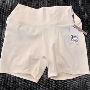 Saski Bike Shorts 4” | BUTTER